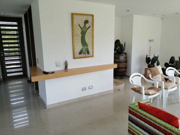 CASA FINCA EN VENTA - VIA RIONEGRO LA CEJA - SECTOR EL CANADÁ