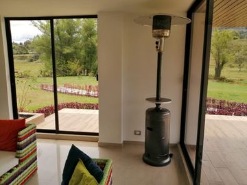 CASA FINCA EN VENTA - VIA RIONEGRO LA CEJA - SECTOR EL CANADÁ