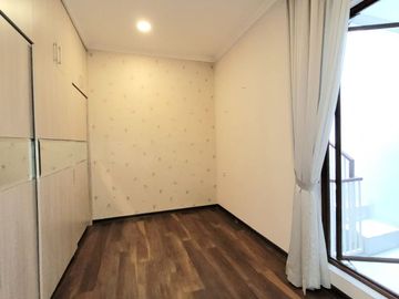 Rumah lebih Murah 100 jt di Discovery Bintaro 10373-GB 0811189----