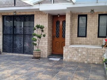 HERMOSA CASA EN VENTA EN JARDINES DEL SUR, XOCHIMILCO