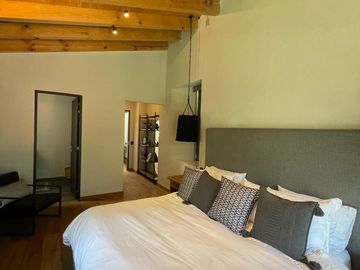 Bonita casa en venta dentro de un condominio