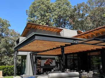 Bonita casa en venta dentro de un condominio
