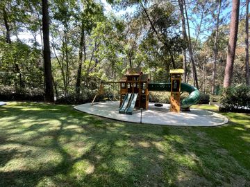 Bonita casa en venta dentro de un condominio