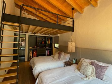 Bonita casa en venta dentro de un condominio
