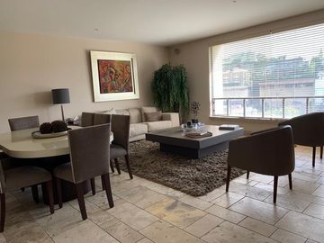 CASA ESPECTACULAR EN VENTA O RENTA 4 RECAMARAS BOSQUES DE LAS LOMAS CON TERRAZA Y SALON DE FIESTAS.
