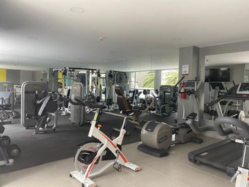 VENDO DEPTO DUPLEX HERMOSA VISTA EDIF DE LUJO CUMBAYA