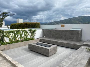 VENDO DEPTO DUPLEX HERMOSA VISTA EDIF DE LUJO CUMBAYA