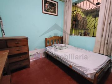 VENTA DE CASA AMPLIA UBICADA A METROS DE PROLONGACIÓN PACASMAYO