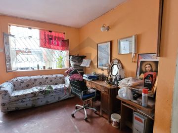 VENTA DE CASA AMPLIA UBICADA A METROS DE PROLONGACIÓN PACASMAYO