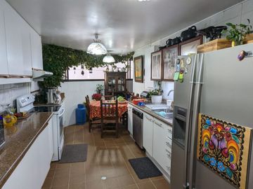 DEPARTAMENTO DE VENTA PORTUGAL Y 6 DE DICIEMBRE