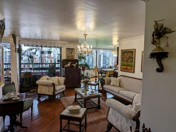 DEPARTAMENTO DE VENTA PORTUGAL Y 6 DE DICIEMBRE