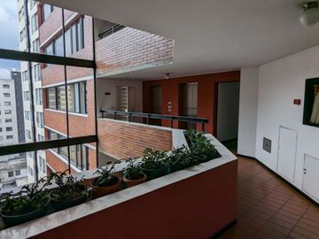DEPARTAMENTO DE VENTA PORTUGAL Y 6 DE DICIEMBRE
