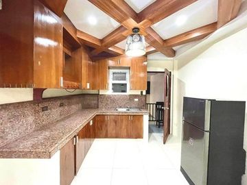 5BR House For Sale in  Brgy. San Jose Tagaytay, Cavite