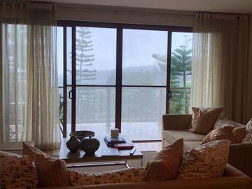 EAD - FOR SALE: 4 Bedroom Unit in The Woodridge Place, Cavite