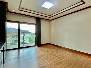 2 BEDROOMS UNFURNISHED CONDO FOR SALE IN CLARK FREEPORT ZONE