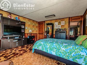 CASA EN VENTA TOLUCA COLONIA MORELOS 1A SECCION SOBRE CORREDOR URBANO, CALIDA, CONFORTABLE, AMPLIO Y HERMOSO JARDÍN, A 7 MIN DEL CENTRO