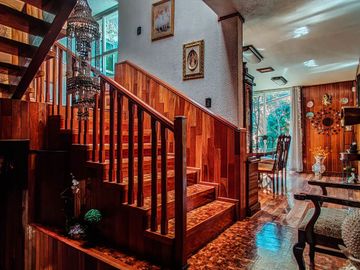 CASA EN VENTA TOLUCA COLONIA MORELOS 1A SECCION SOBRE CORREDOR URBANO, CALIDA, CONFORTABLE, AMPLIO Y HERMOSO JARDÍN, A 7 MIN DEL CENTRO