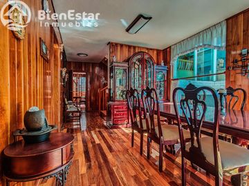 CASA EN VENTA TOLUCA COLONIA MORELOS 1A SECCION SOBRE CORREDOR URBANO, CALIDA, CONFORTABLE, AMPLIO Y HERMOSO JARDÍN, A 7 MIN DEL CENTRO