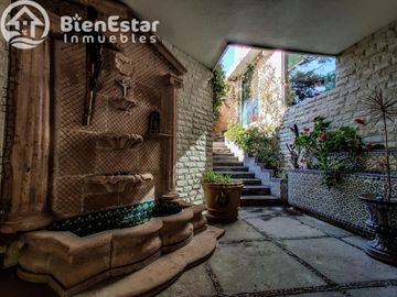 CASA EN VENTA TOLUCA COLONIA MORELOS 1A SECCION SOBRE CORREDOR URBANO, CALIDA, CONFORTABLE, AMPLIO Y HERMOSO JARDÍN, A 7 MIN DEL CENTRO