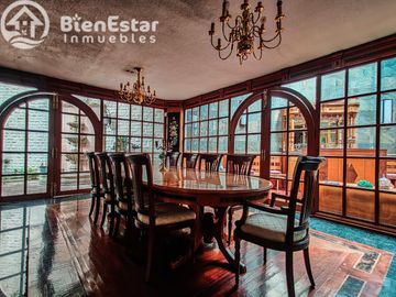 CASA EN VENTA TOLUCA COLONIA MORELOS 1A SECCION SOBRE CORREDOR URBANO, CALIDA, CONFORTABLE, AMPLIO Y HERMOSO JARDÍN, A 7 MIN DEL CENTRO