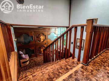 CASA EN VENTA TOLUCA COLONIA MORELOS 1A SECCION SOBRE CORREDOR URBANO, CALIDA, CONFORTABLE, AMPLIO Y HERMOSO JARDÍN, A 7 MIN DEL CENTRO