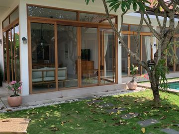 YEARLY RENTAL 2 BEDROOMS MODERN VILLA - UMALAS