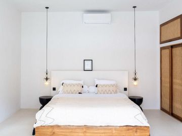 YEARLY RENTAL 2 BEDROOMS MODERN VILLA - UMALAS