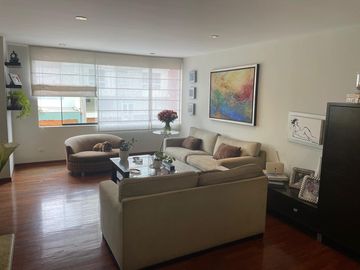 Venta Flat - Miraflores $ 218,000 Dólares Americanos