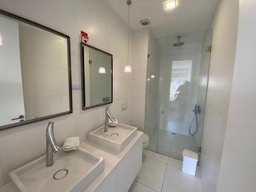 Suite de venta en la González Suárez Quito Ecuador
