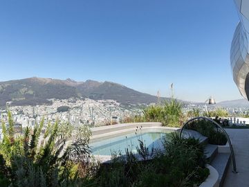 Suite de venta en la González Suárez Quito Ecuador