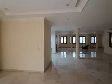 Rumah Luas 350 Kramat Pela Kebayoran Baru