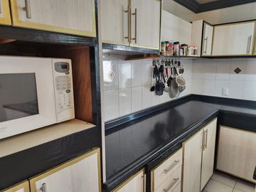 VENTA DE CASA CON ALBERCA EN FRACC. COLINAS DEL CIMATARIO