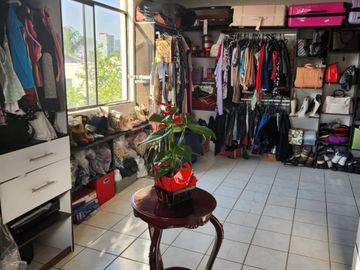 VENTA DE CASA CON ALBERCA EN FRACC. COLINAS DEL CIMATARIO