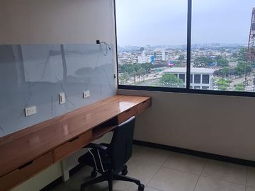 En venta departamento full amoblado en Bellini IV Puerto Santa Ana Guayaquil