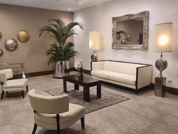 En venta departamento full amoblado en Bellini IV Puerto Santa Ana Guayaquil