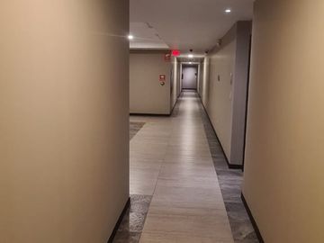 En venta departamento full amoblado en Bellini IV Puerto Santa Ana Guayaquil