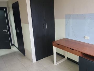 En venta departamento full amoblado en Bellini IV Puerto Santa Ana Guayaquil