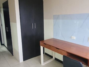 En venta departamento full amoblado en Bellini IV Puerto Santa Ana Guayaquil
