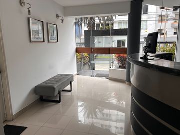 VENDO HERMOZO DEPARTAMENTO EN CALLE MARISCAL SUCRE 173 – MIRAFLORES