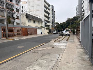 VENDO HERMOZO DEPARTAMENTO EN CALLE MARISCAL SUCRE 173 – MIRAFLORES