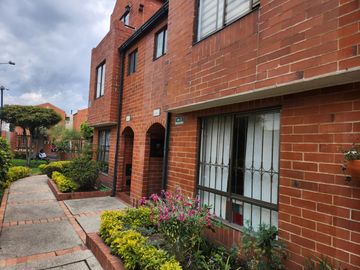 VENTA DE CASA EN CONJUNTO CERRADO