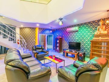 Pool villa for sale Pattaya Soi Nong Pla Lai