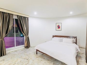 Pool villa for sale Pattaya Soi Nong Pla Lai