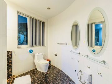 Pool villa for sale Pattaya Soi Nong Pla Lai