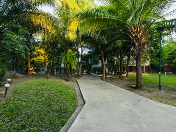 Pool villa for sale Pattaya Soi Nong Pla Lai