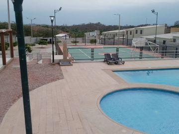 VENDO CASA ESTRENO URB. BELLA VITA CHONGON