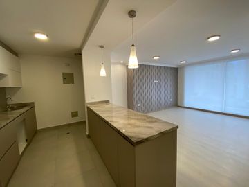 PONCEANO ALTO; DEP DE ESTRENO: 3 DORM, 2 GAR,  134/103 M2, /REF405
