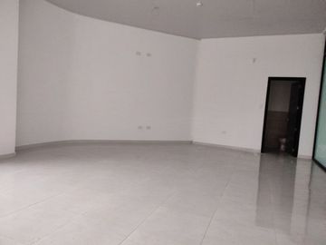 Local Comercial en Venta, .Torres Zermath en Sto. Domingp