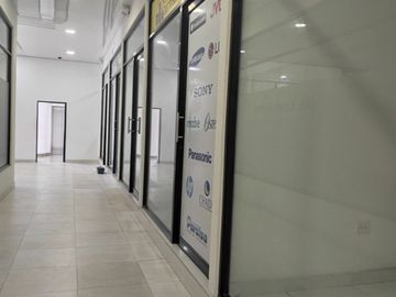 Local Comercial en Venta, .Torres Zermath en Sto. Domingp