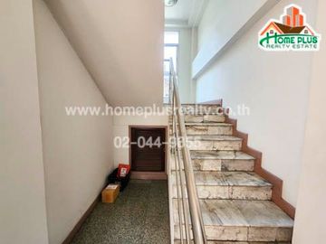 อพาร์ทเม้นท์ 5 ชั้น เพชรเกษม16 บางกอกใหญ่ (ใกล้เดอะมอลล์ ท่าพระ)